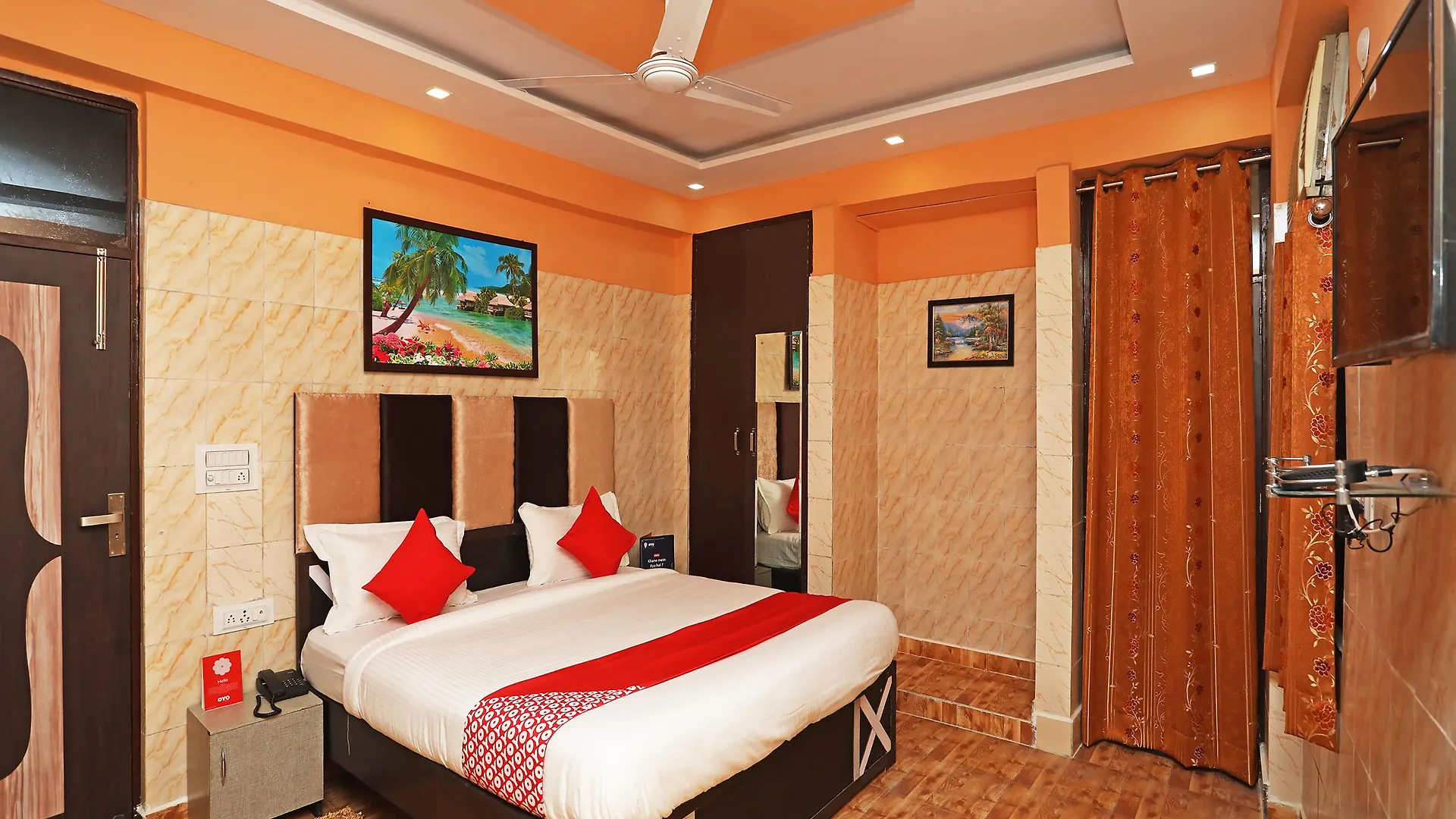 Oyo 22663 Qlark Rooms & Lawn Delhi  Hotel Delhi (National Capital Territory of India)