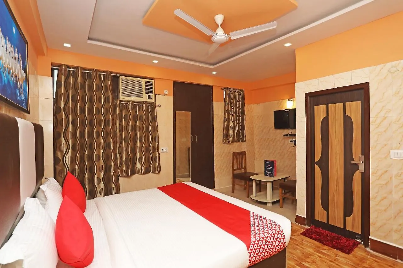 Oyo 22663 Qlark Rooms & Lawn Delhi  India